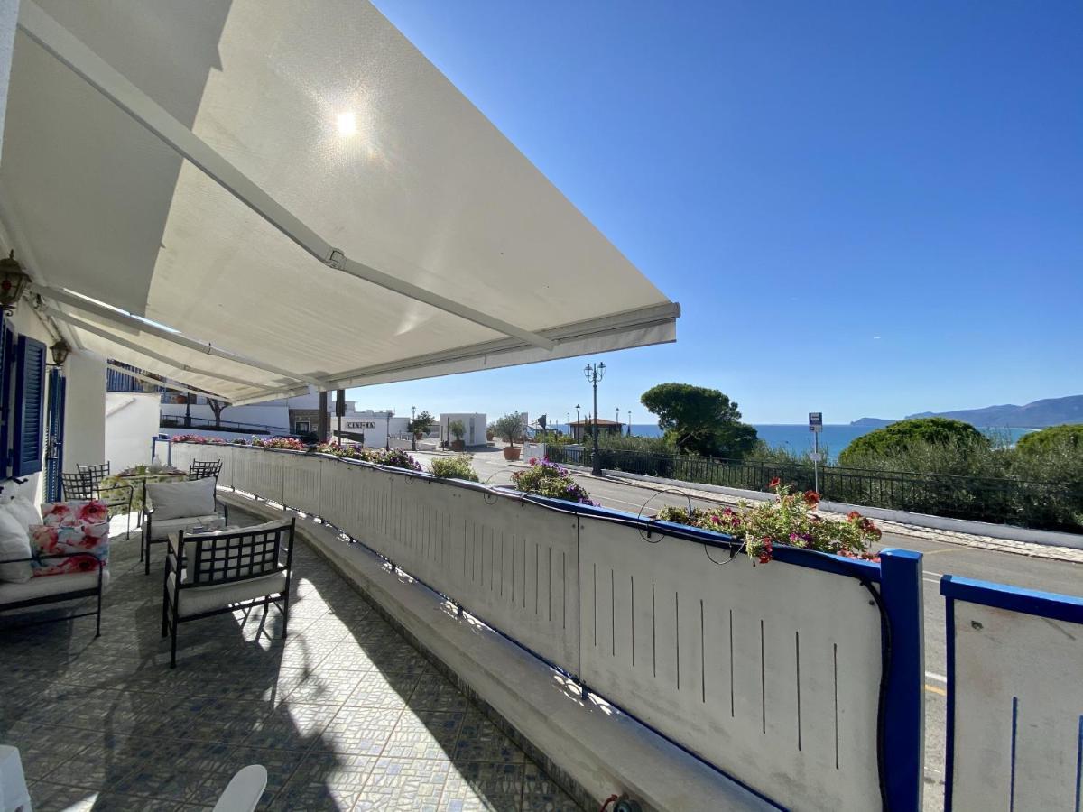Holidaycasa Mike - Con Terrazzo Vista Mare Sperlonga Bagian luar foto