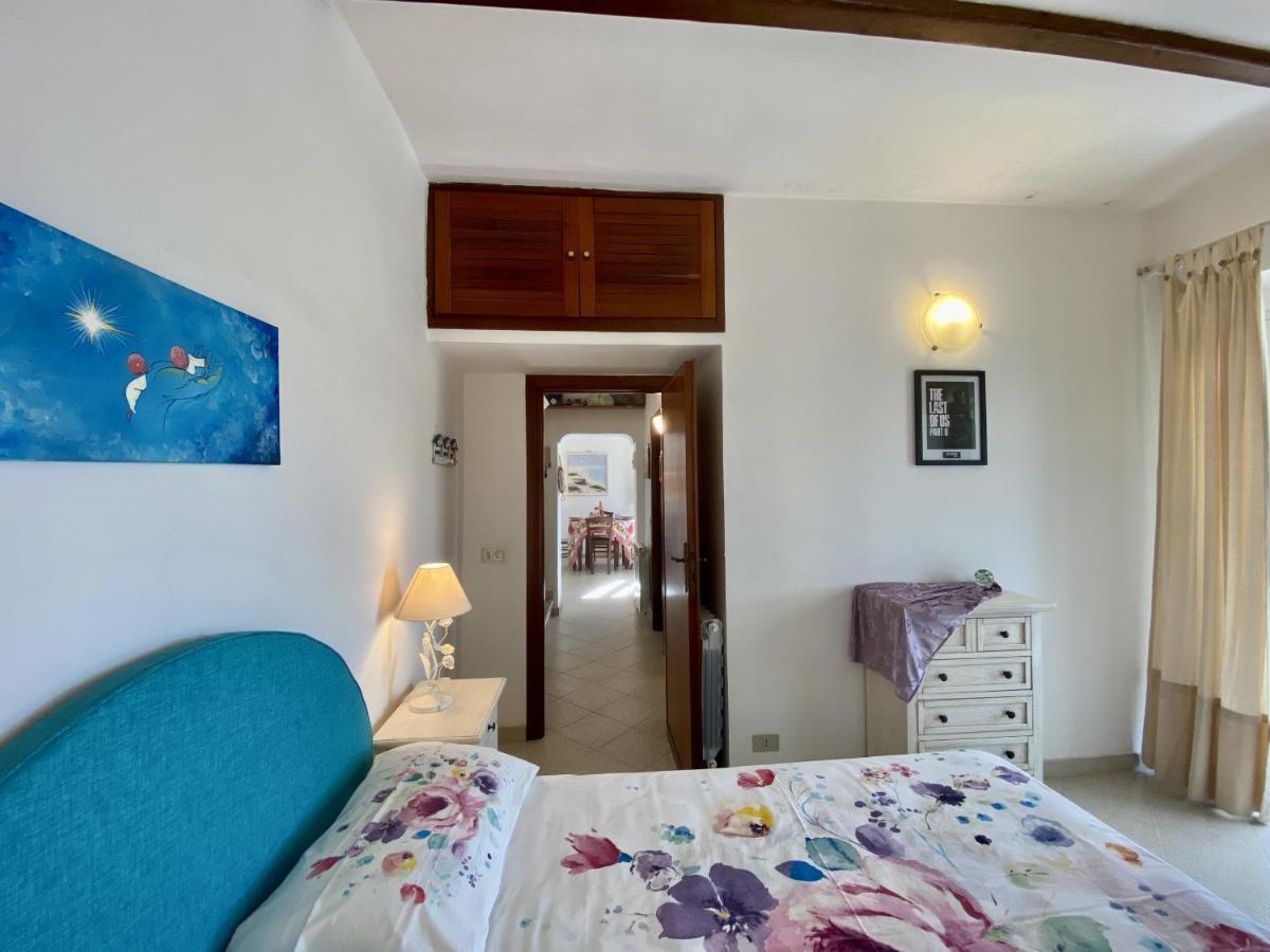 Holidaycasa Mike - Con Terrazzo Vista Mare Sperlonga Bagian luar foto