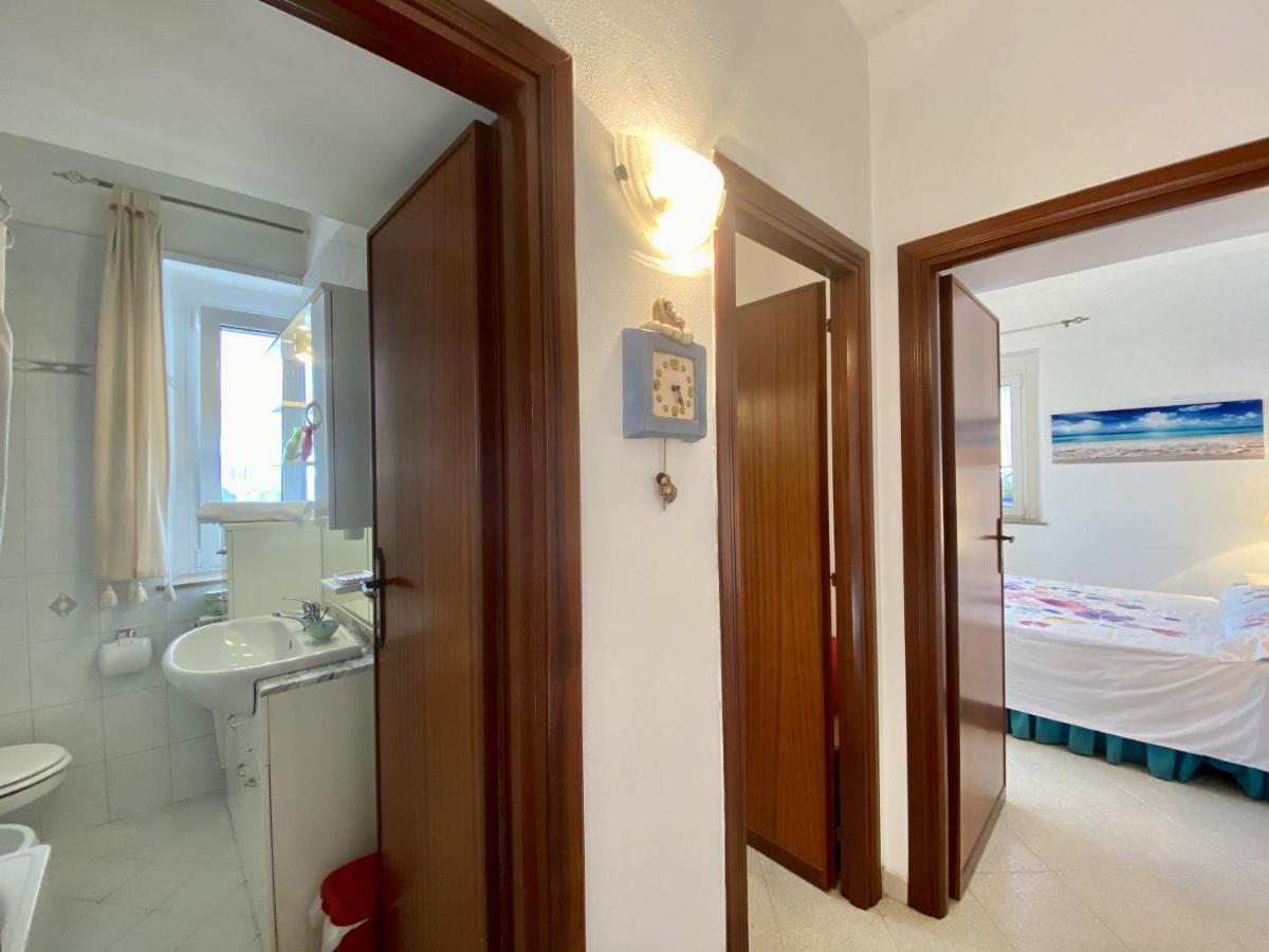 Holidaycasa Mike - Con Terrazzo Vista Mare Sperlonga Bagian luar foto