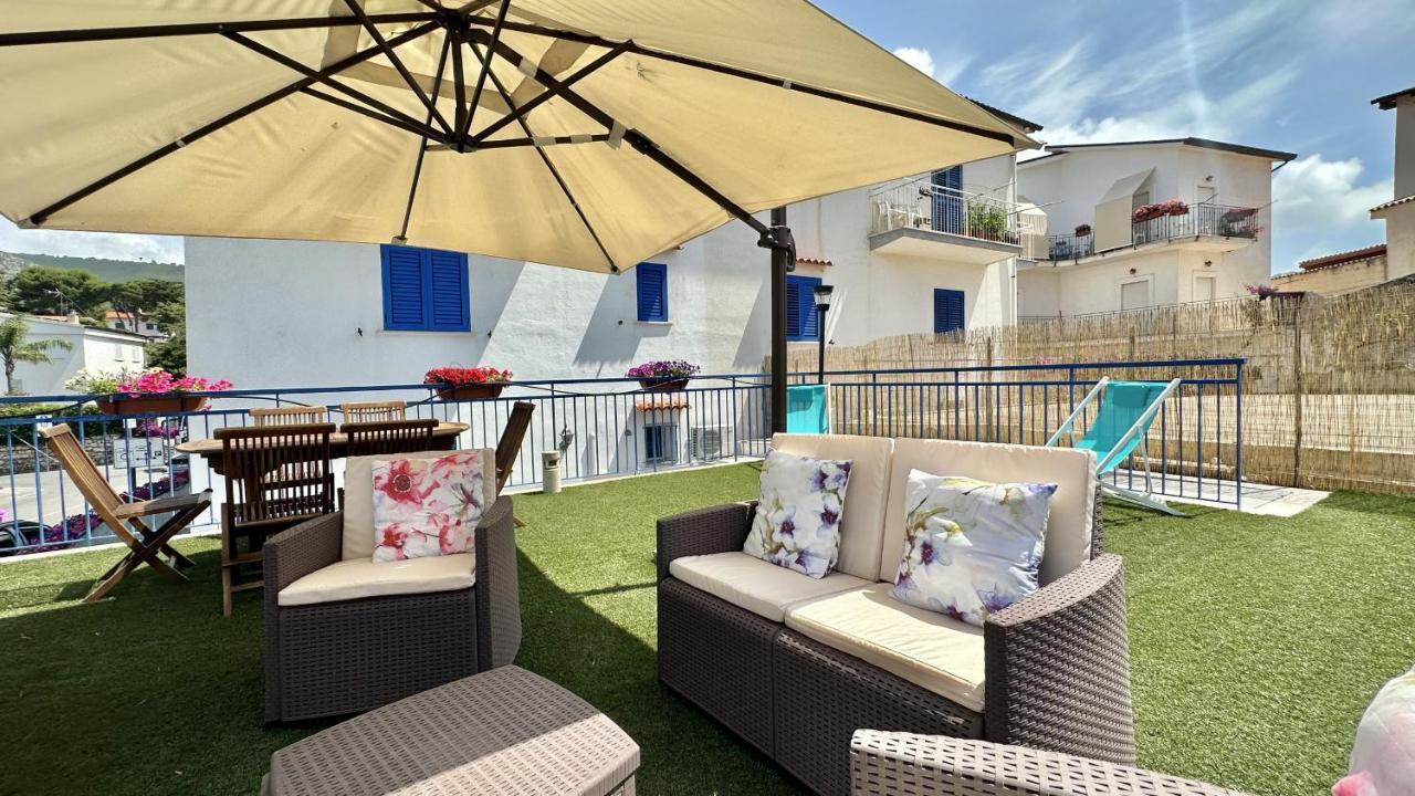 Holidaycasa Mike - Con Terrazzo Vista Mare Sperlonga Bagian luar foto